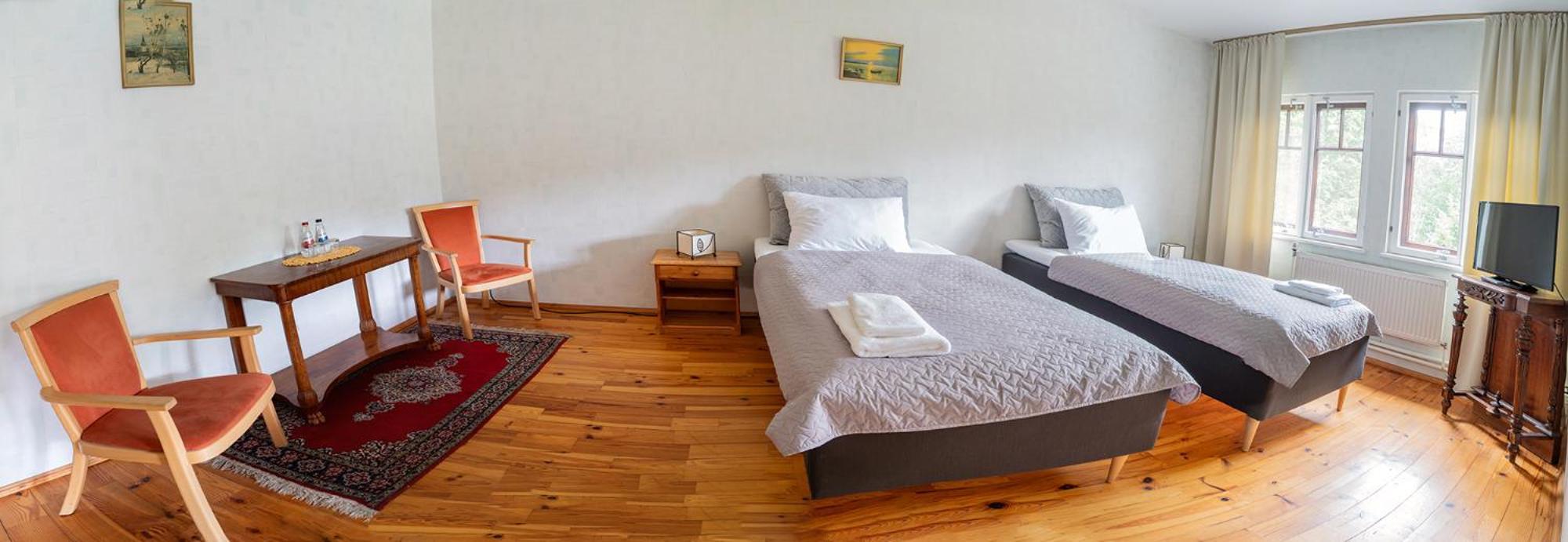 Park Hotel Bruzis Smiltene Eksteriør bilde