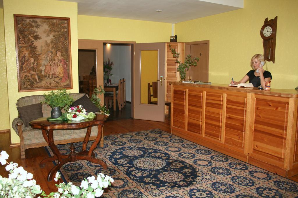 Park Hotel Bruzis Smiltene Eksteriør bilde